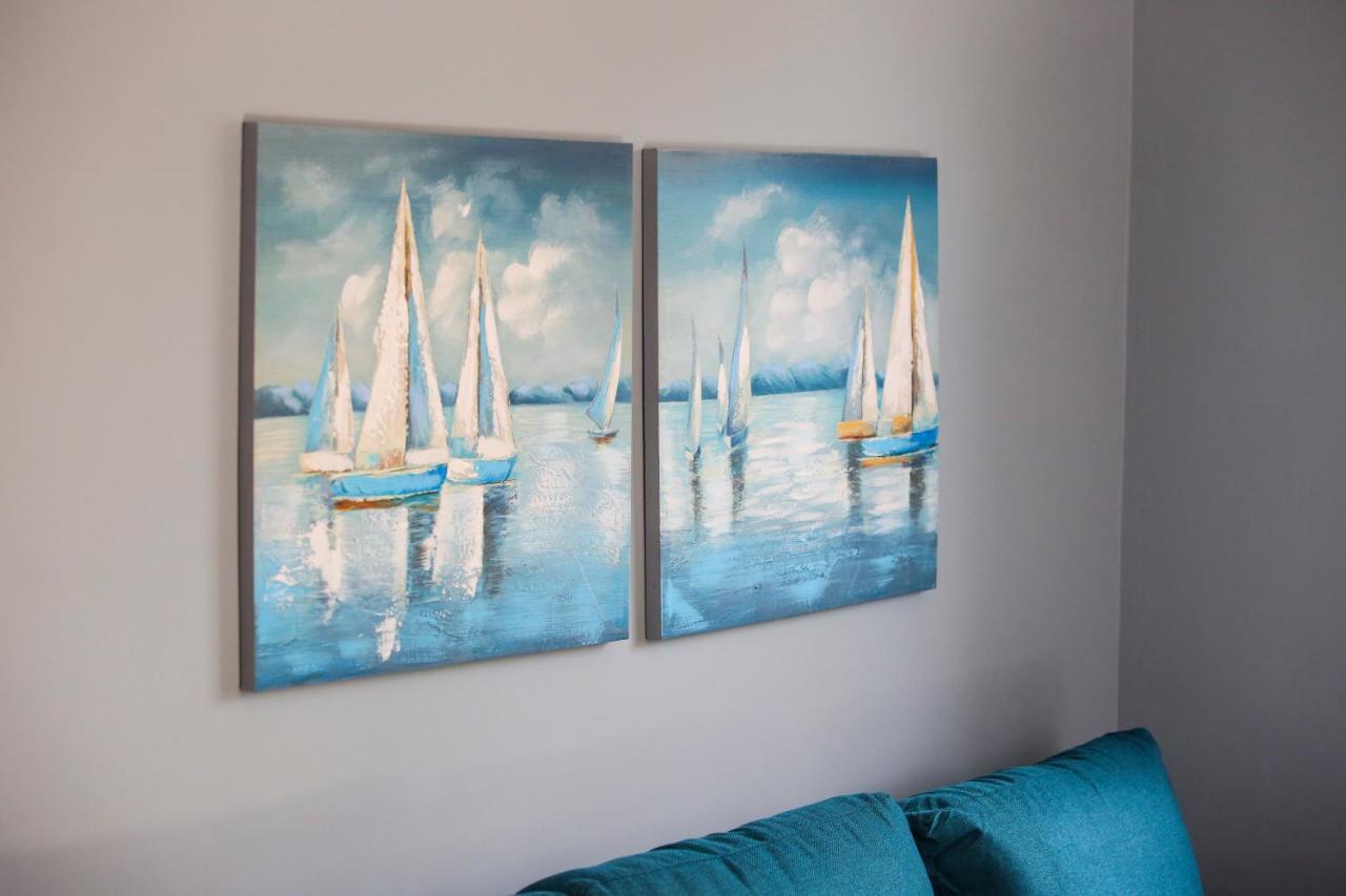 Stella Boutigue Rooms Néa Péramos Exteriör bild