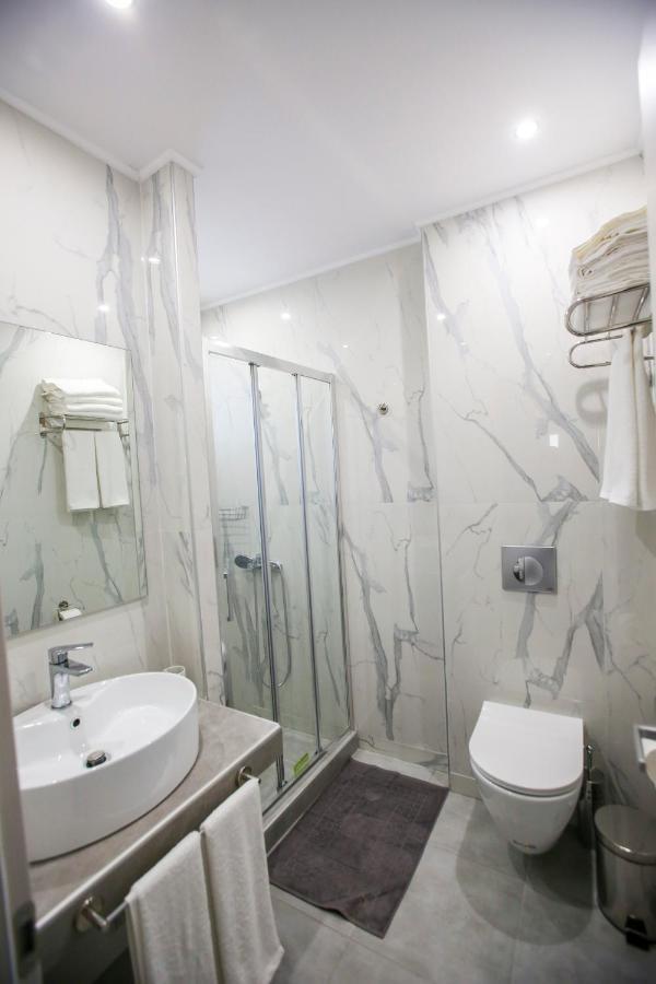 Stella Boutigue Rooms Néa Péramos Exteriör bild