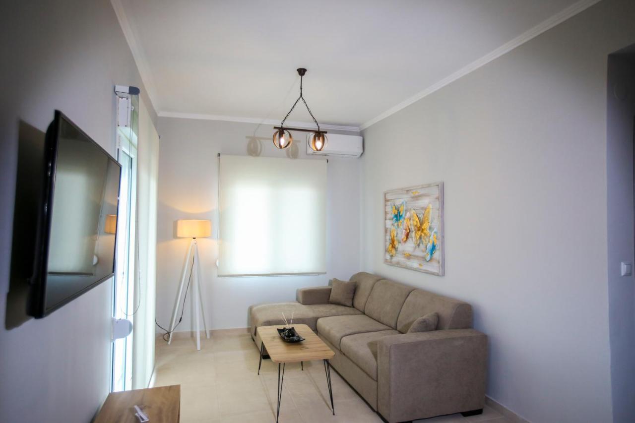 Stella Boutigue Rooms Néa Péramos Exteriör bild