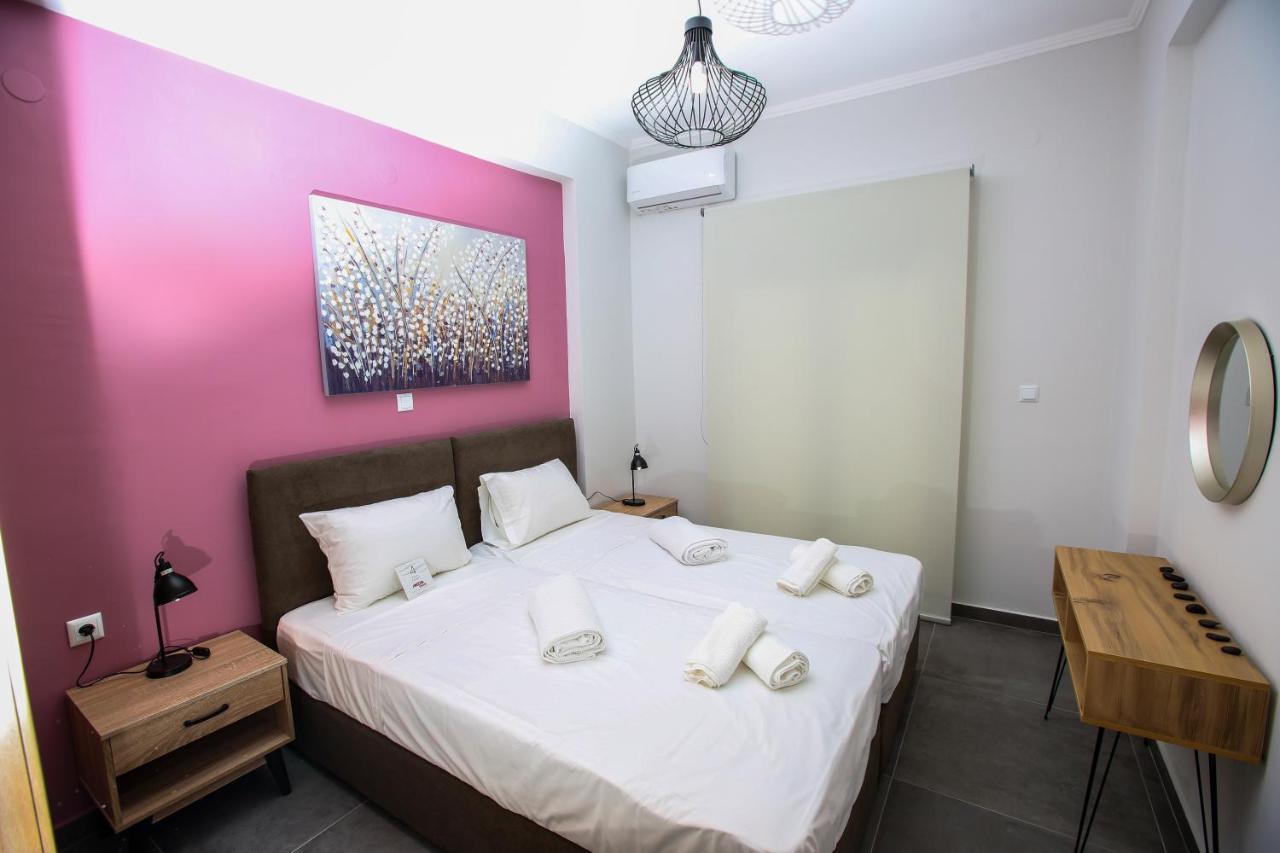 Stella Boutigue Rooms Néa Péramos Exteriör bild
